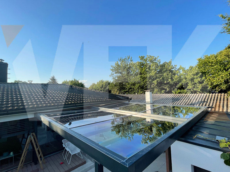 Stekleni nadstreški